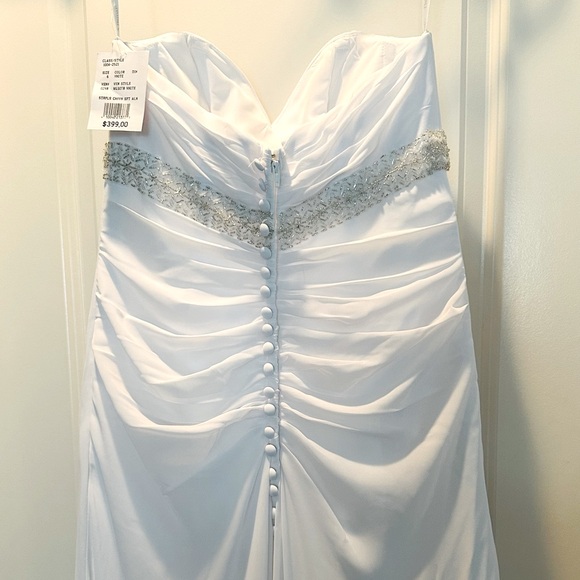 DAVID'S BRIDAL COLLECTION Sweetheart Chiffon Wedding Dress w/ Side Drape, Size 6 - Picture 7 of 7